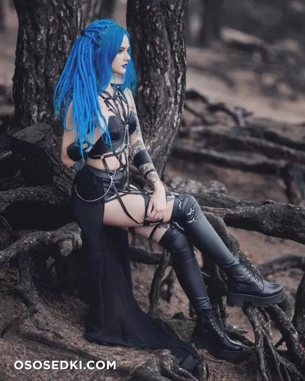 Blue Astrid - 820