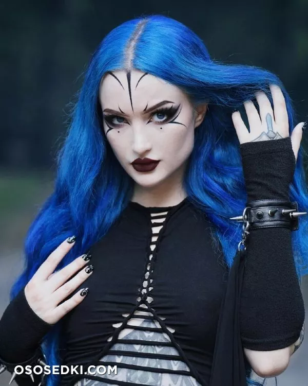 Blue Astrid - 882