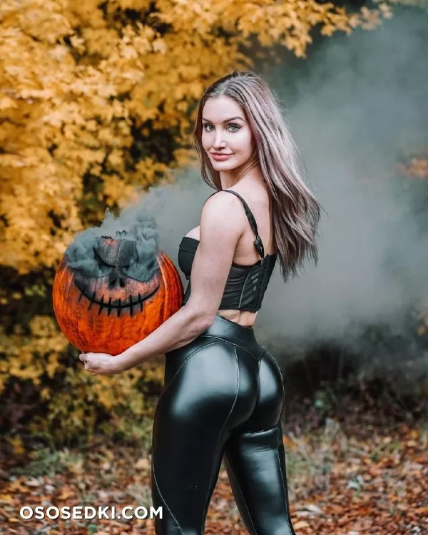 Random girls in latex - 252