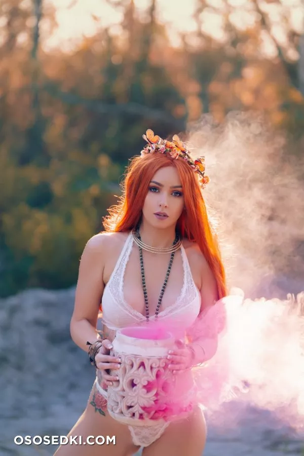 Amy Thunderbolt - 11