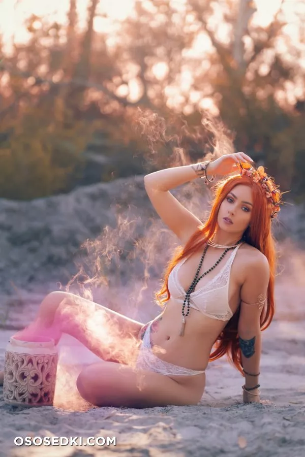 Amy Thunderbolt - 12