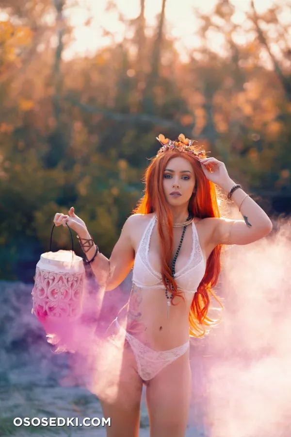 Amy Thunderbolt - 15