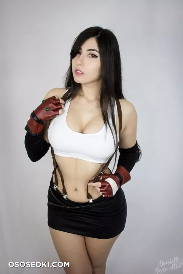 Danielle Vedovelli   - 8