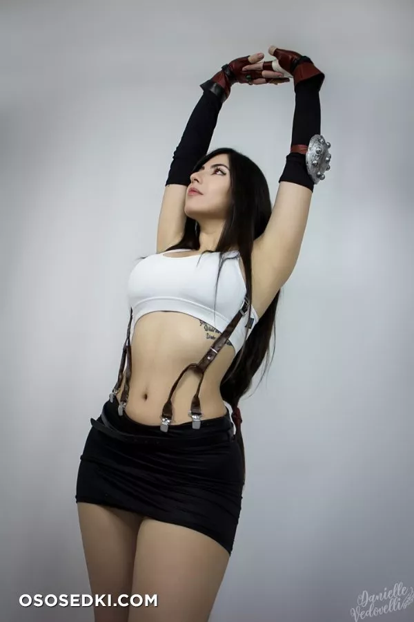 Danielle Vedovelli   - 16