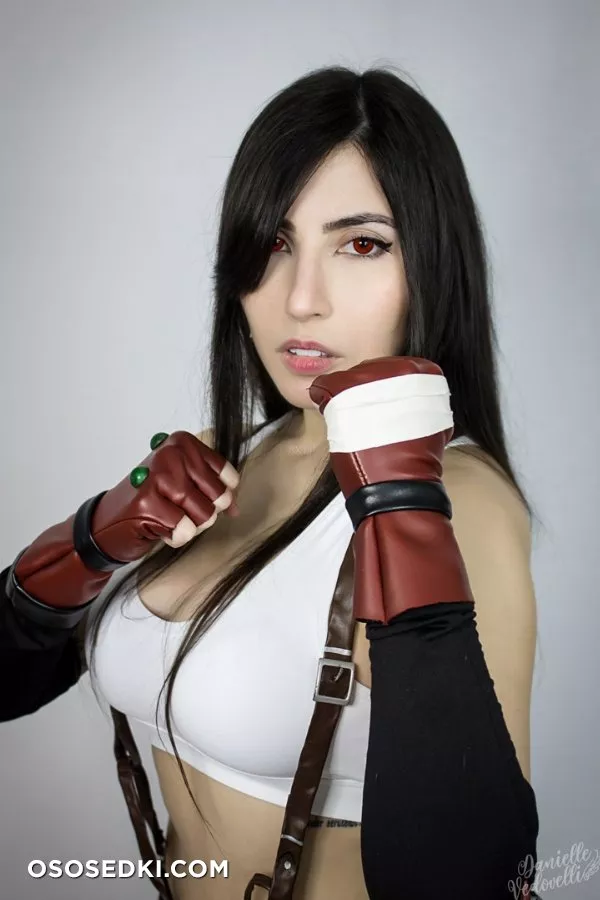 Danielle Vedovelli   - 24