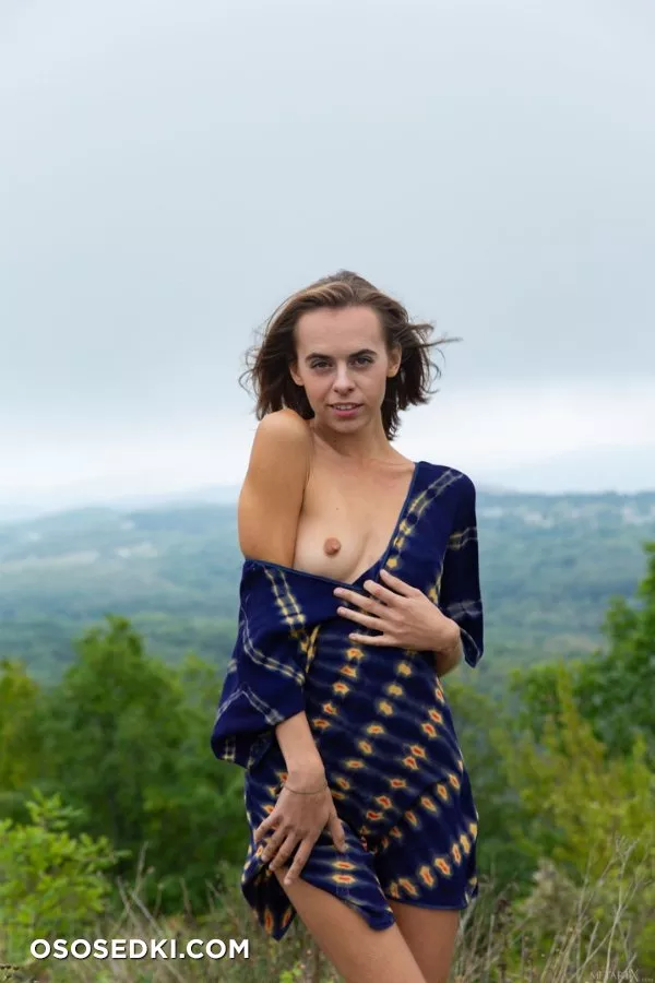 Gracie - 18