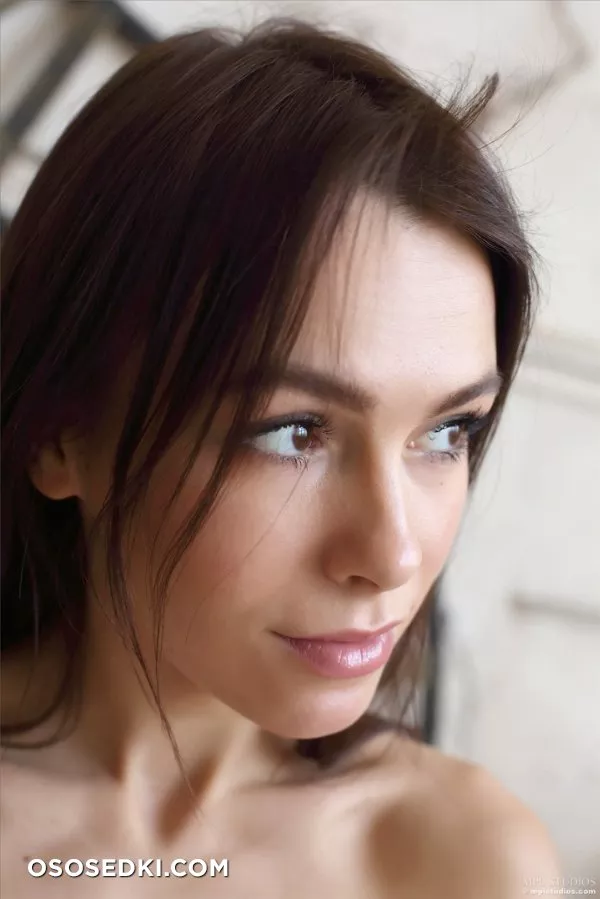 Alice Wonder - 677