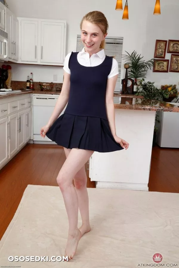 Charlotte Carmen - 307