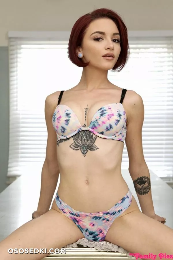 Lola Fae - 127
