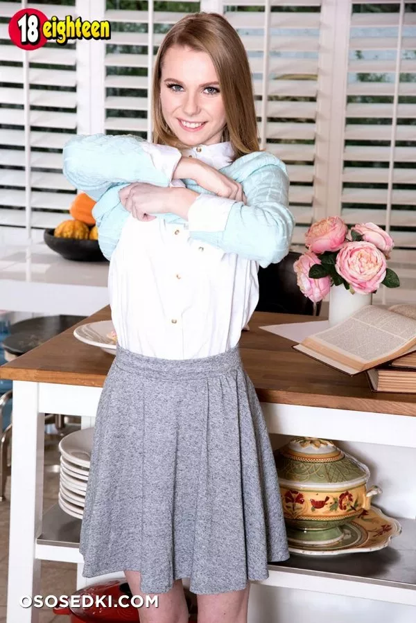 Catarina Petrov - 44