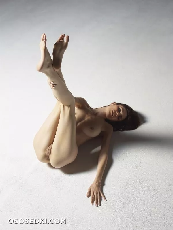 Tania - 904