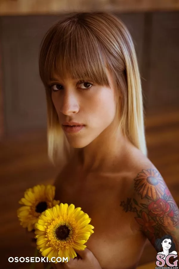 Karenia - 20