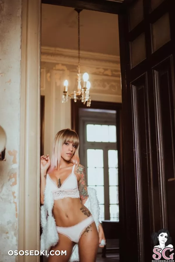 Karenia - 63