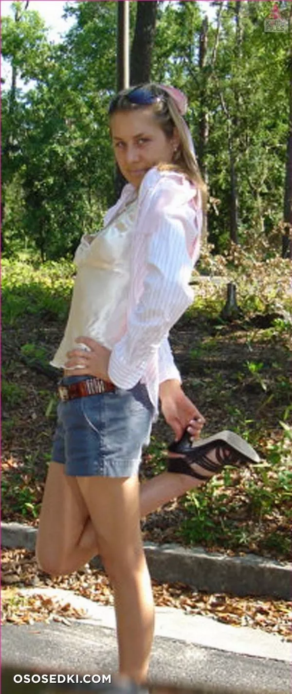 Blonde skinny girl - 32