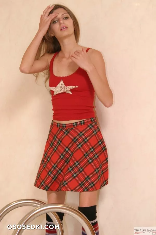 Annette - 697