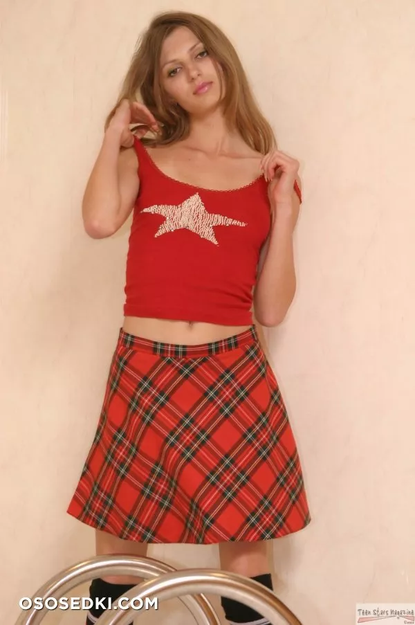 Annette - 702