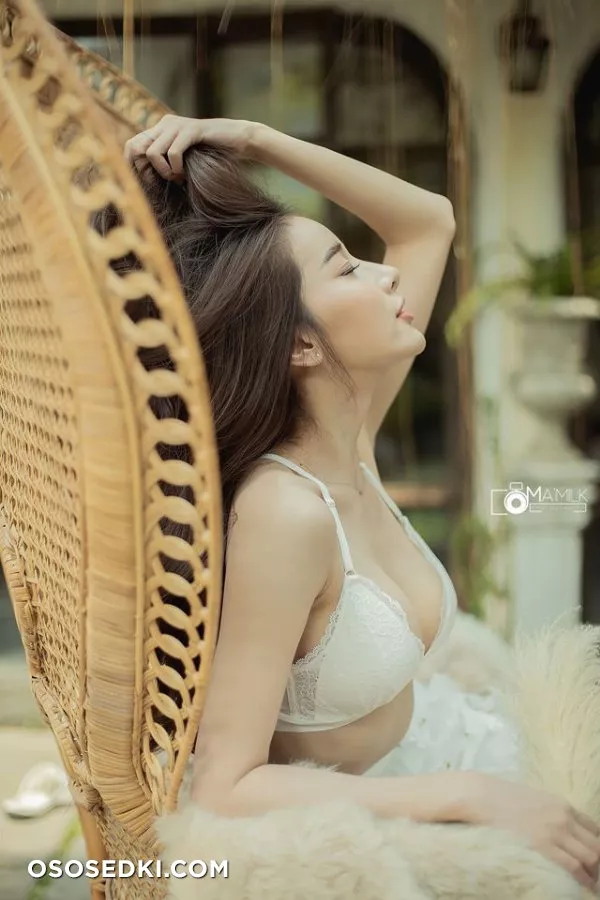 Pichana Yoosuk. - 10
