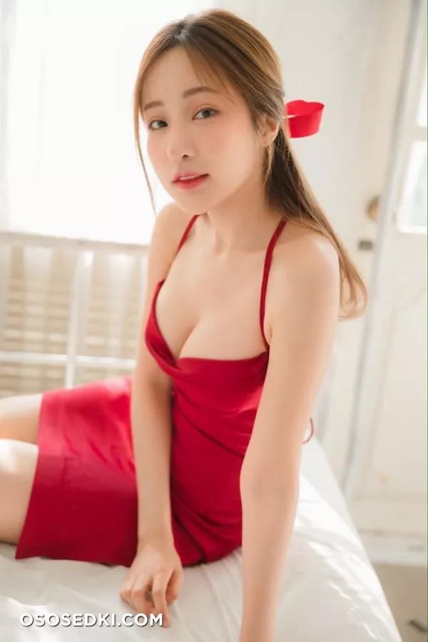 Thanyarat Charoenpornkittada - 9