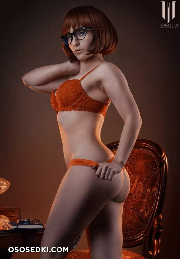 Jennifer Van Damsel | Scooby-Doo | Velma Dinkley - 7