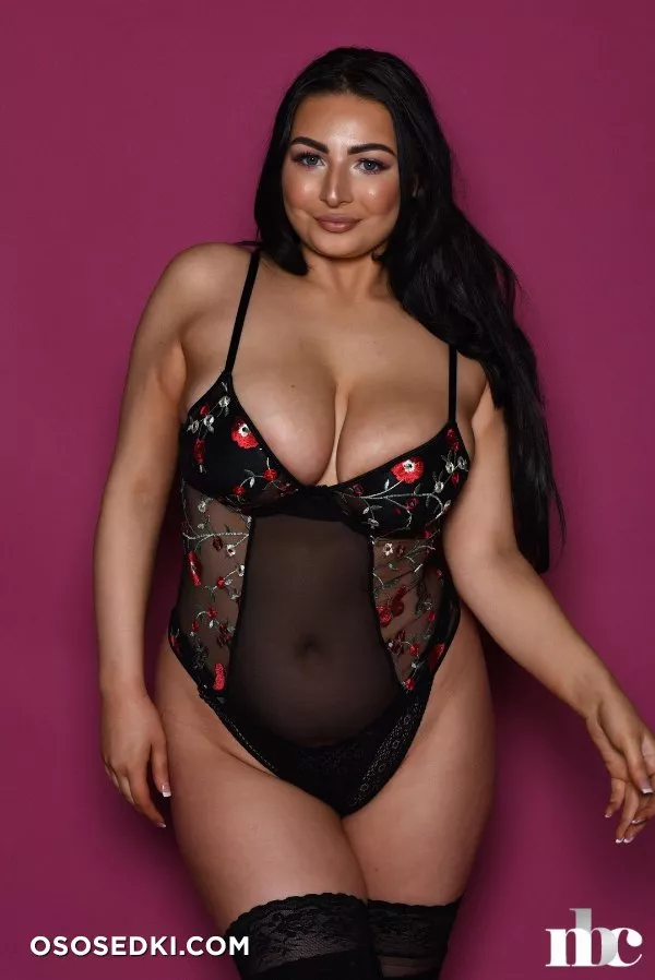 Foxy Lucina Dazed By Those Curves - 34