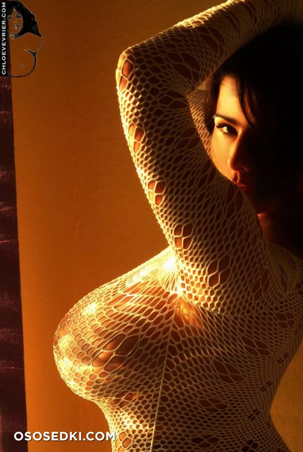 Chloe Vevrier - Cambria - 4