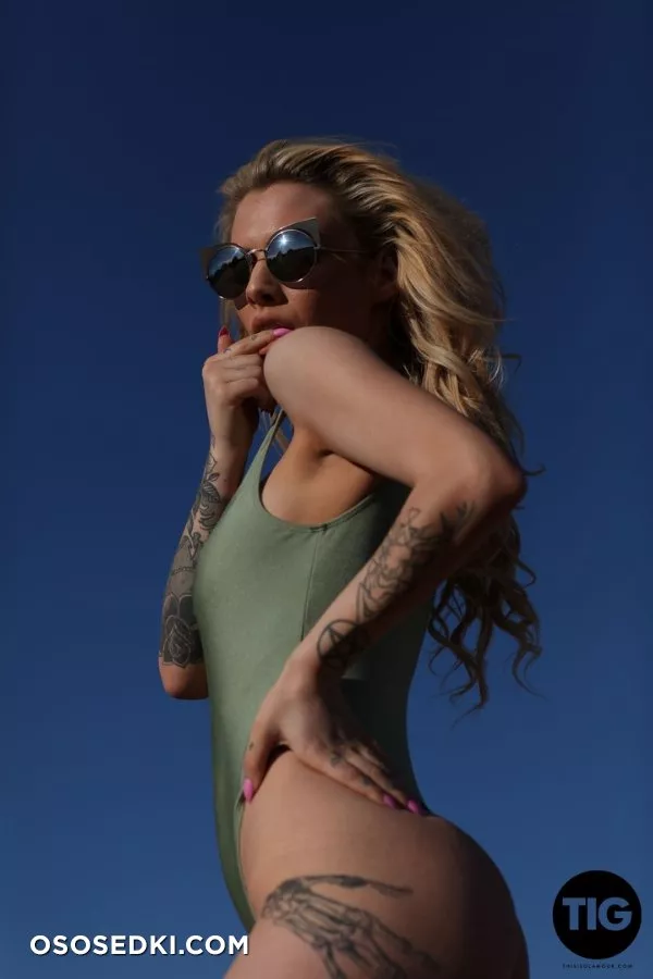 Saskia Valentine - We Salute You - 16