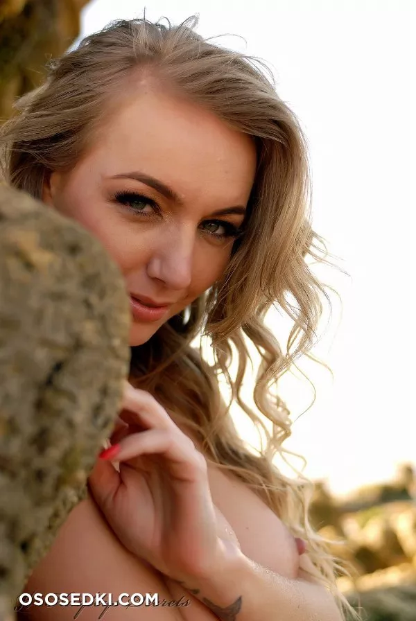 Hayley Marie Coppin-rock Pool - 107