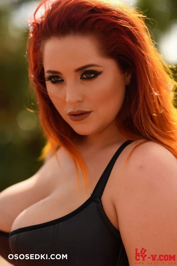 Lucy V - Black Lingerie - 47