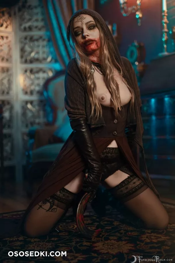 Genevieve (Forbidden Realm) - Resident Evil Village cosplay - 7