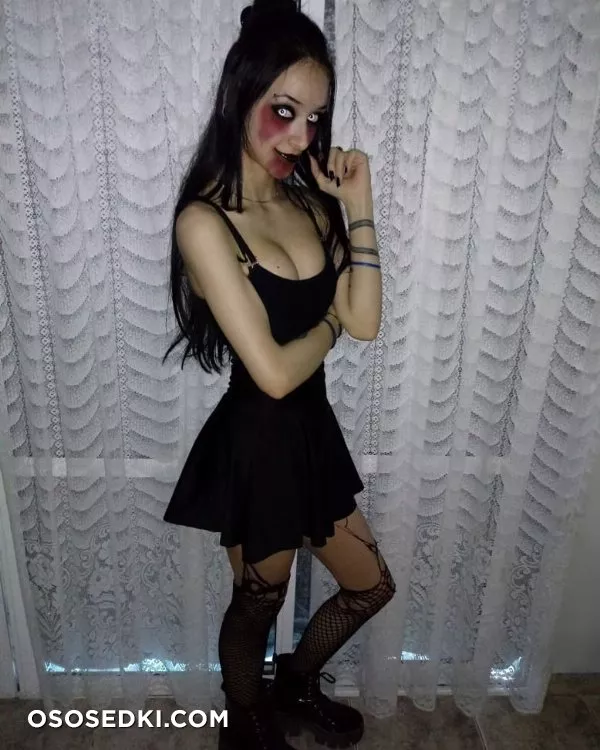 Camila Foxx - 4