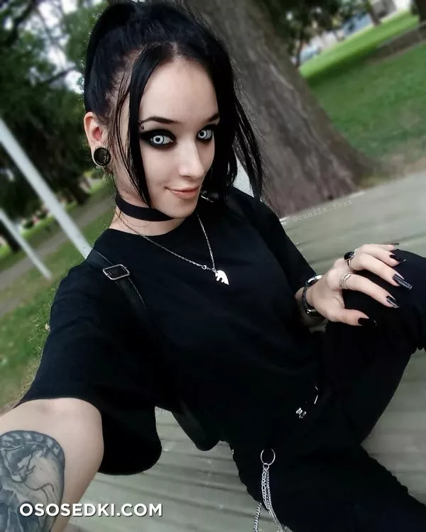 Camila Foxx - 11
