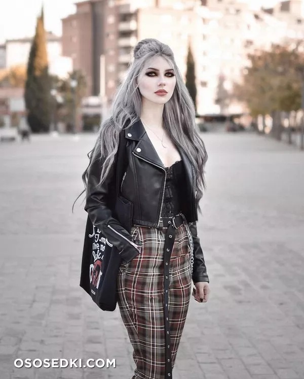 Dayana Crunk - 1