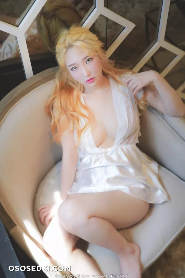 Son Ye-Eun 손예은 - 15
