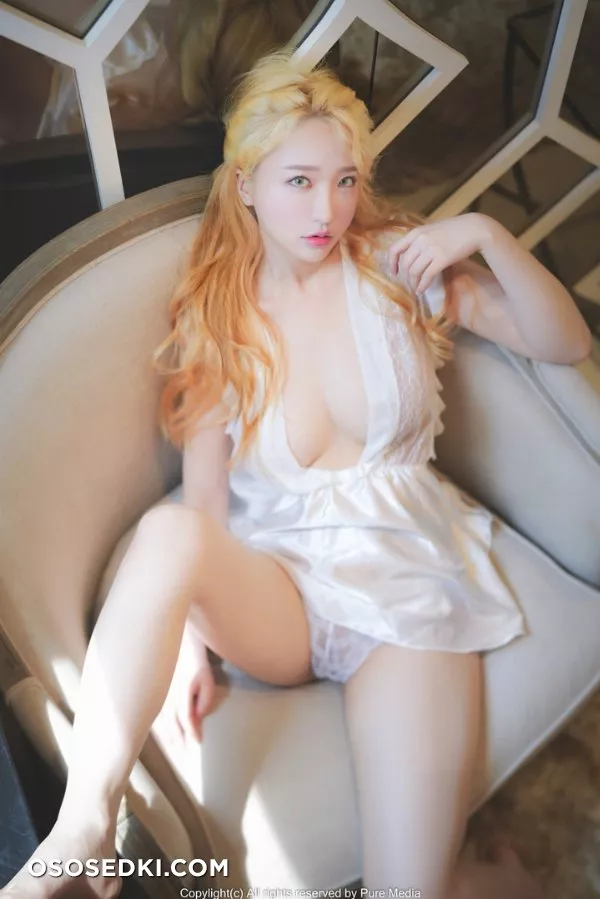 Son Ye-Eun 손예은 - 16