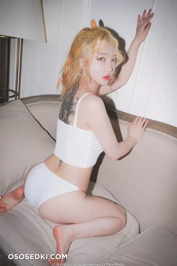 Son Ye-Eun 손예은 - 51