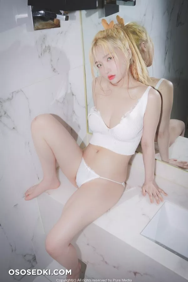 Son Ye-Eun 손예은 - 57