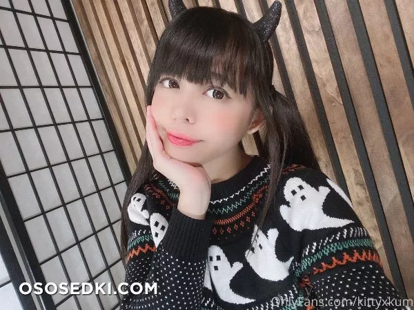 02.10.21 Kitty Kum - 2