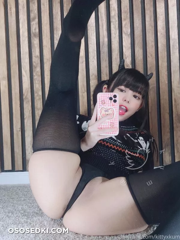 02.10.21 Kitty Kum - 52