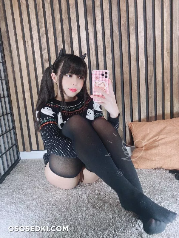 02.10.21 Kitty Kum - 81