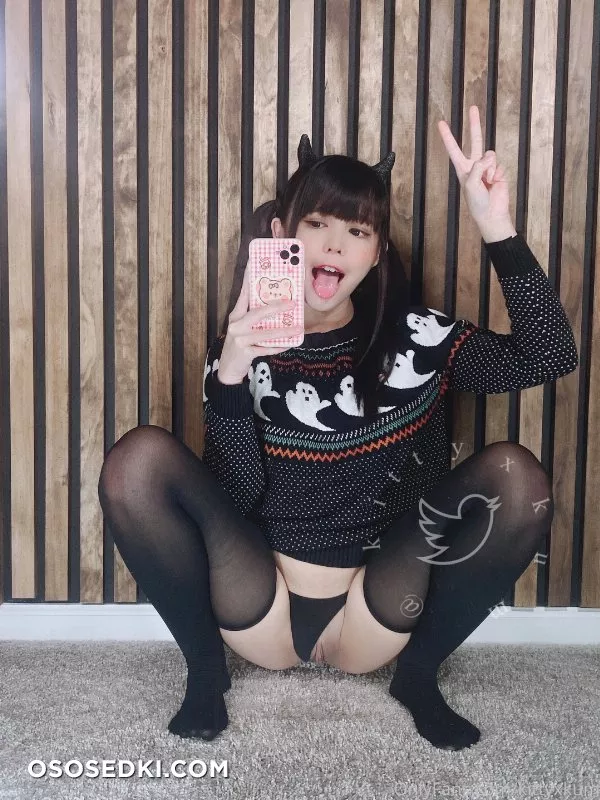 02.10.21 Kitty Kum - 84