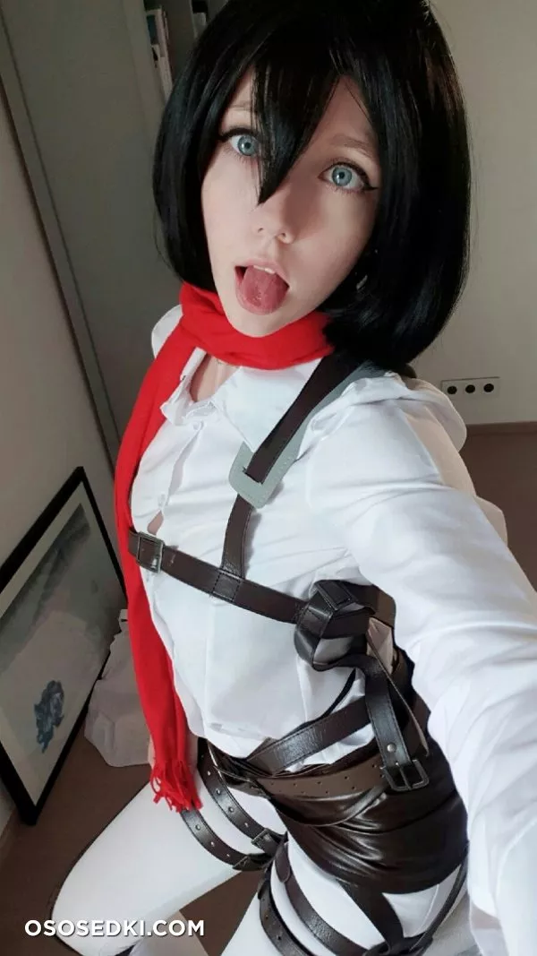Mikasa (Attack on Titan) Elles - 35