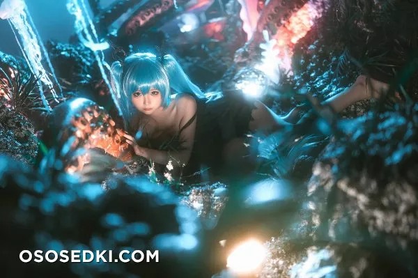 Hatsune Miku (Vocaloid) - Stupid Momo - 24
