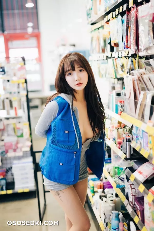 [Loozy] Son Ye-Eun (손예은) - CS Part Timer - 26