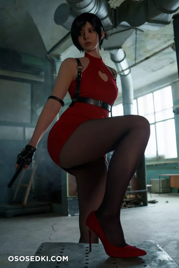 Ada Wong (Resident Evil) - Vinnegal - 3