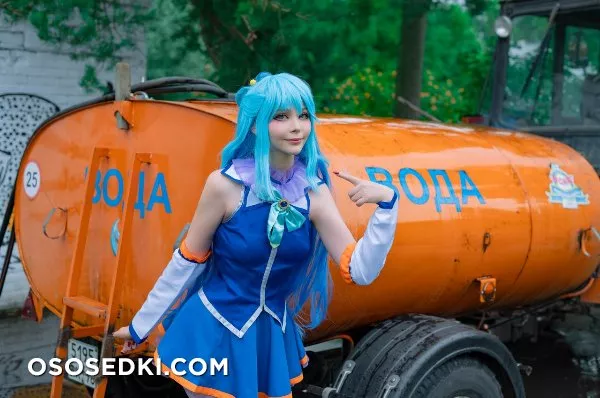 Aqua (KonoSuba) - Tsukides - 11