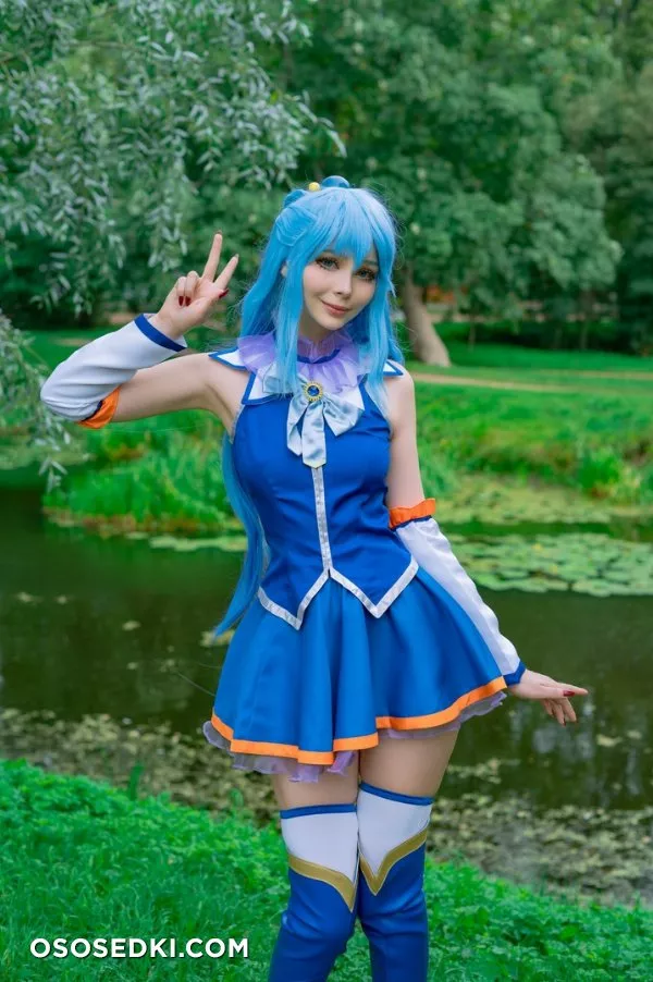Aqua (KonoSuba) - Tsukides - 14