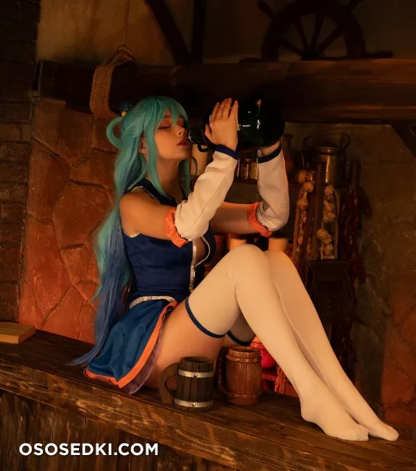 Aqua (KonoSuba) - Tsukides - 40