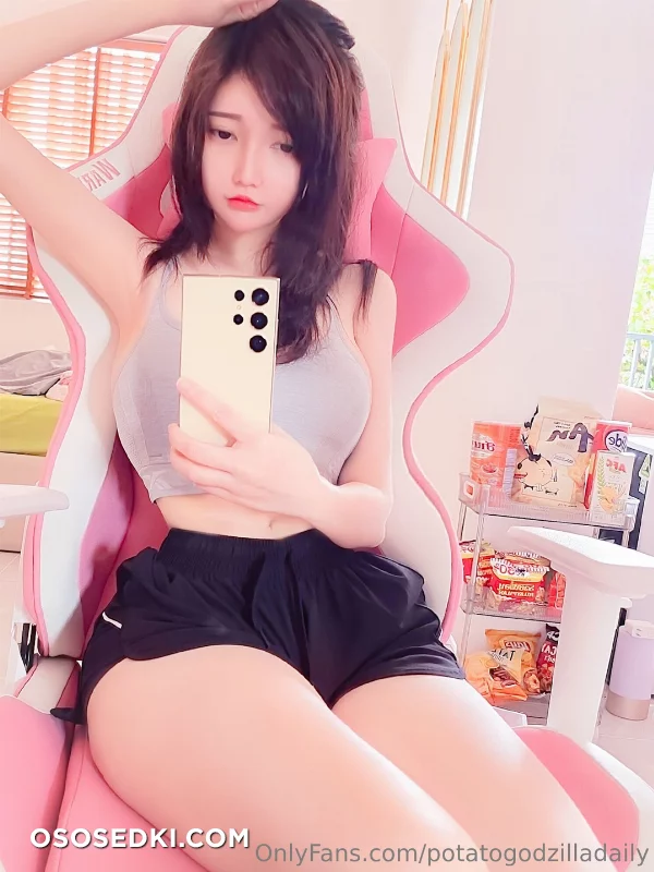 Potato Godzilla - OnlyFans Nude Jul 1-31, 2024 - 29