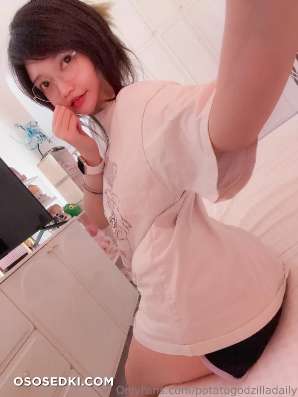 Potato Godzilla - OnlyFans Nude Dec 1-31, 2024 - 7