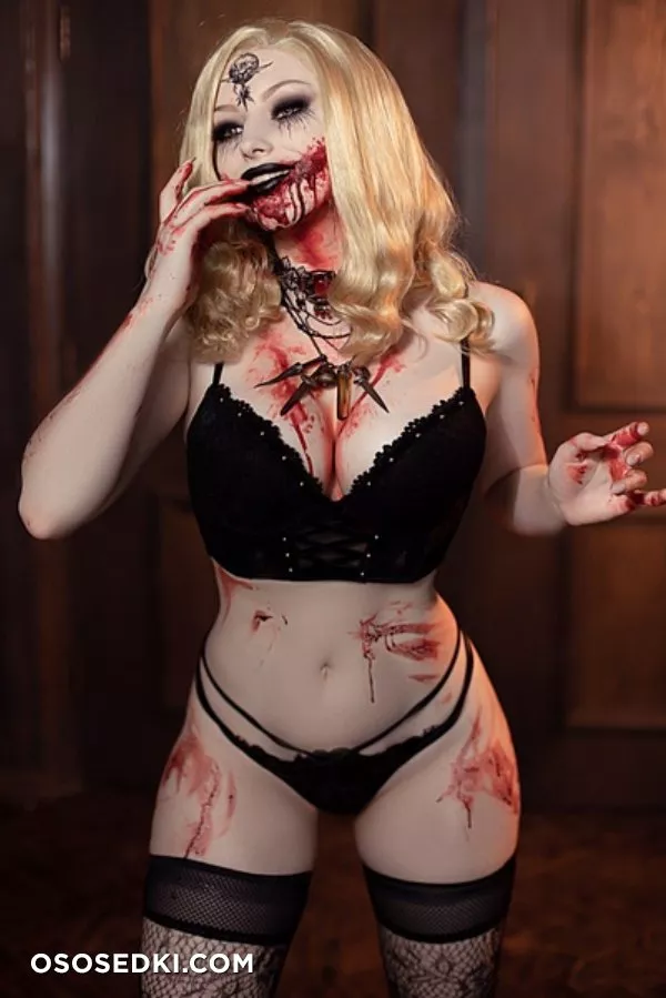 Lady Melamori - Bella Dimitrescu (Resident Evil) - 15